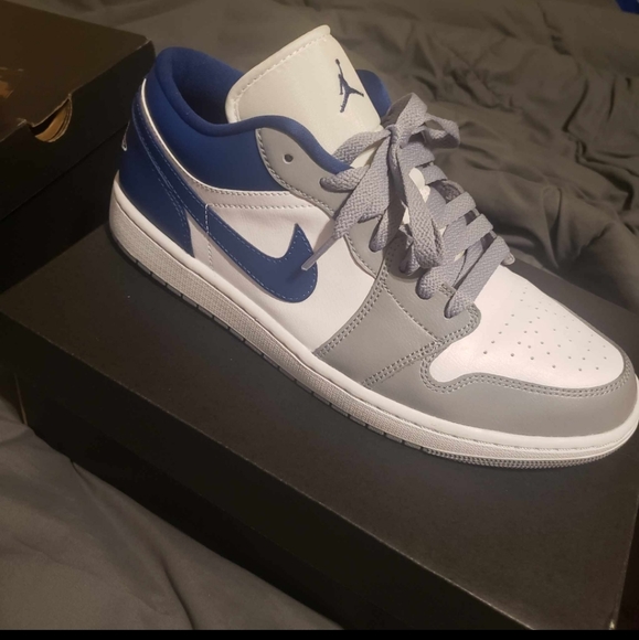 Jordan 1 - Picture 2 of 10